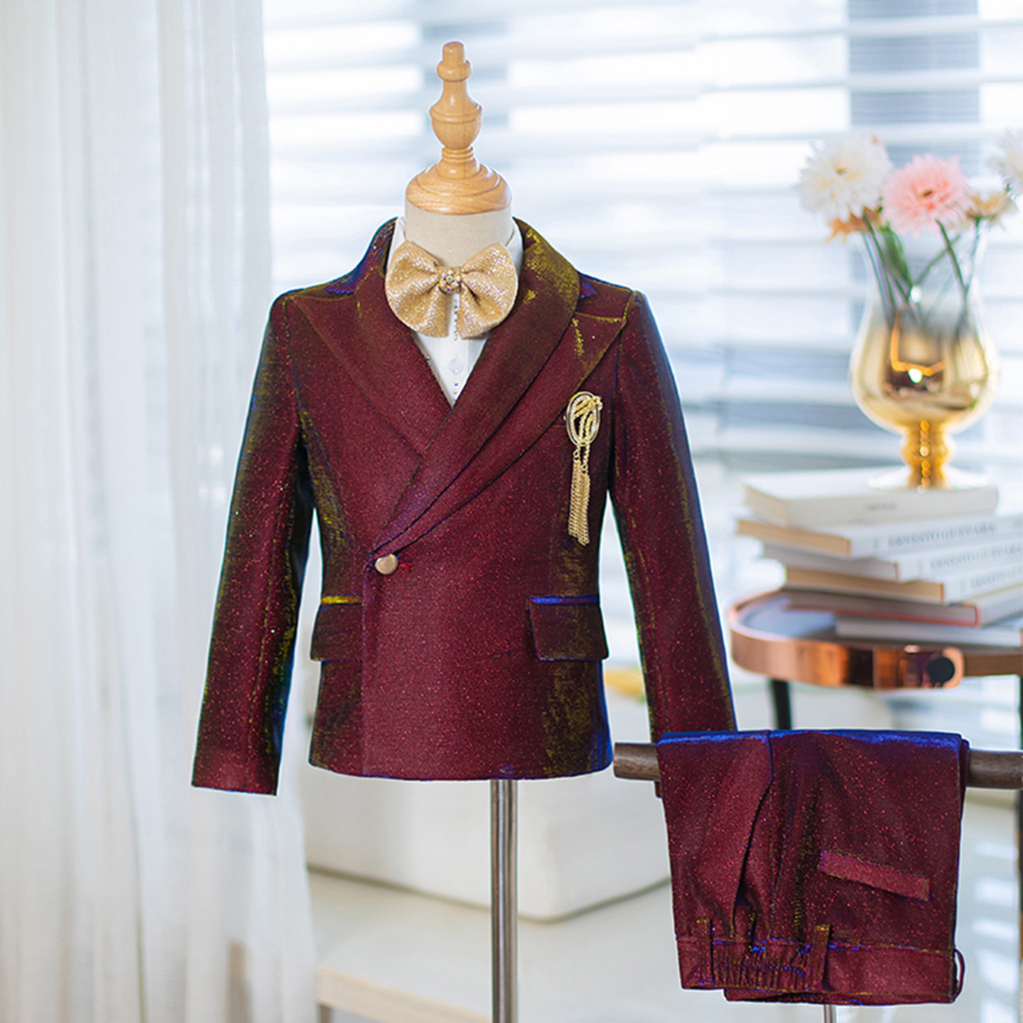 儿童西装套装高级感男童礼服走秀潮服主持人小花童西服钢琴演出服