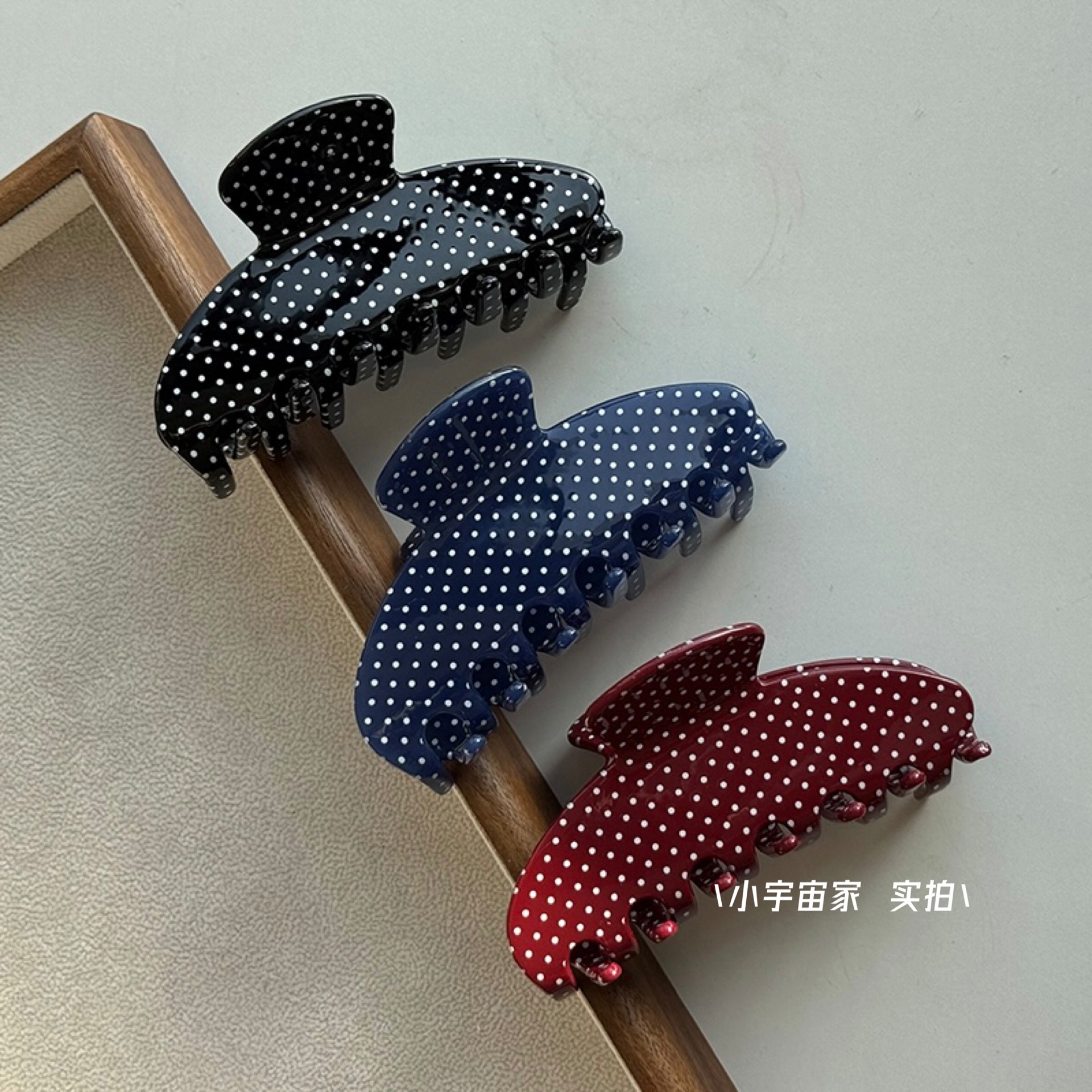 欧洲emija**同款红色波点醋酸抓夹ins博主甜美少女后脑鲨鱼夹发饰