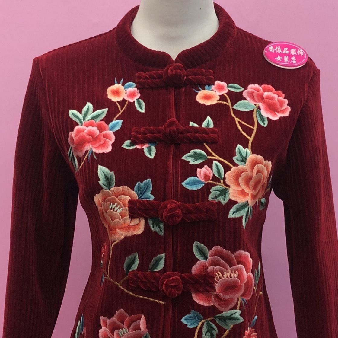 2025新款中式复古刺绣盘扣外套女大码宽松显瘦上衣