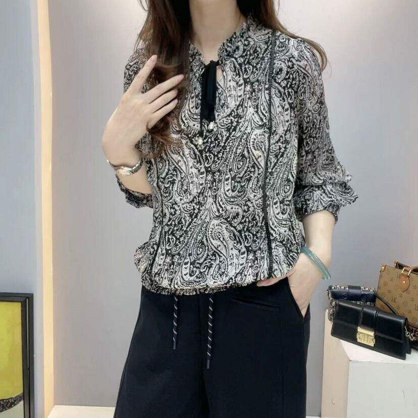 时尚秋季减龄春夏新款衬衫长袖2026打底小衫女士碎花洋气肚子上衣