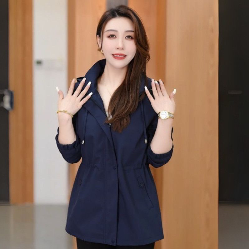 妈妈春秋连帽风衣外套女