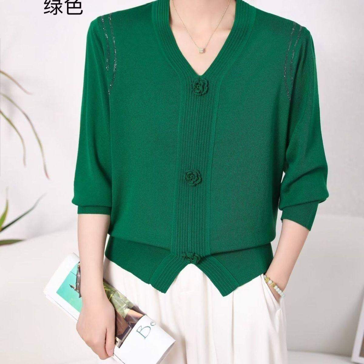 时尚休闲韩版V领玫瑰单排扣26新款纯色冰丝针织衫女毛衣,女装/女士精品,常规大码外套,淘宝优惠券,粉丝福利购,淘宝优惠卷