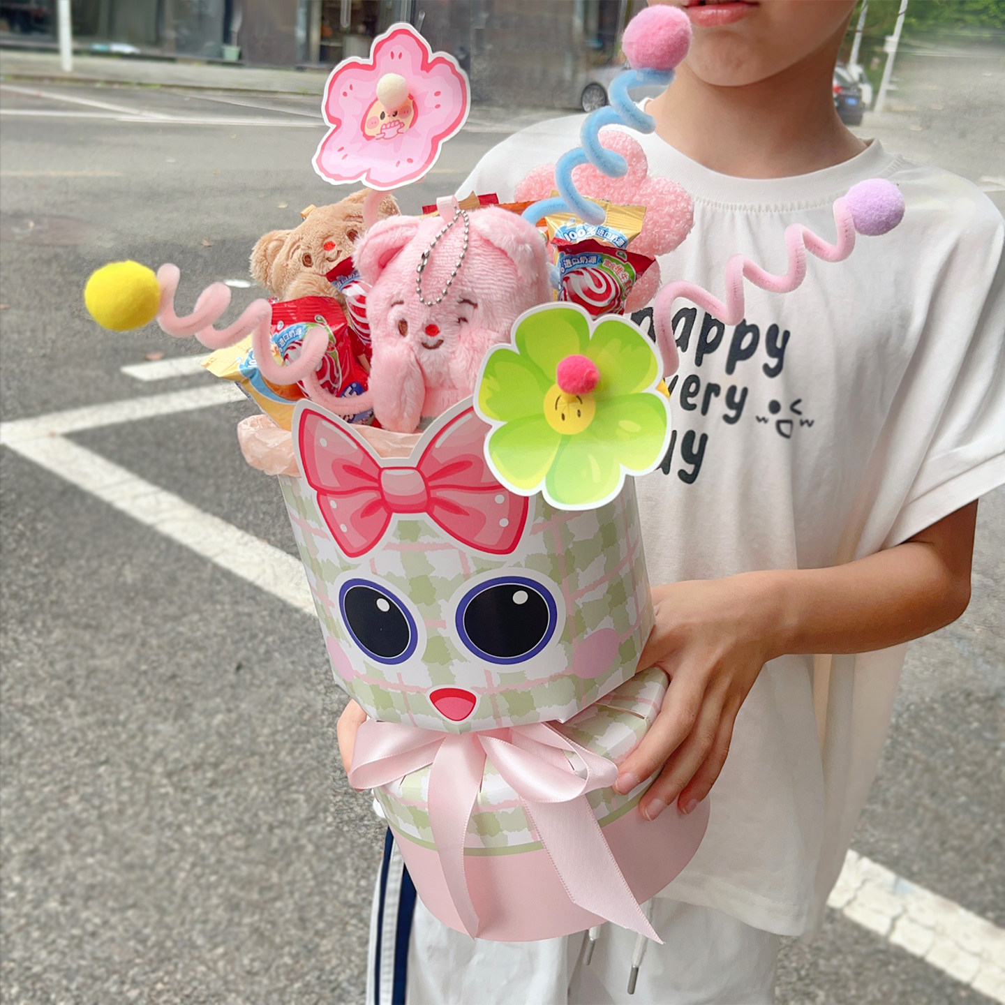 玩偶卡通棒棒糖花束阿尔卑斯糖果零食娃娃送男女小孩儿童生日礼物