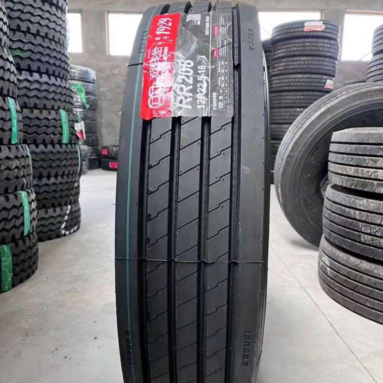 双钱卡客车轮胎 8R22.5轮胎 RR208花纹 卡车客车货车轮胎