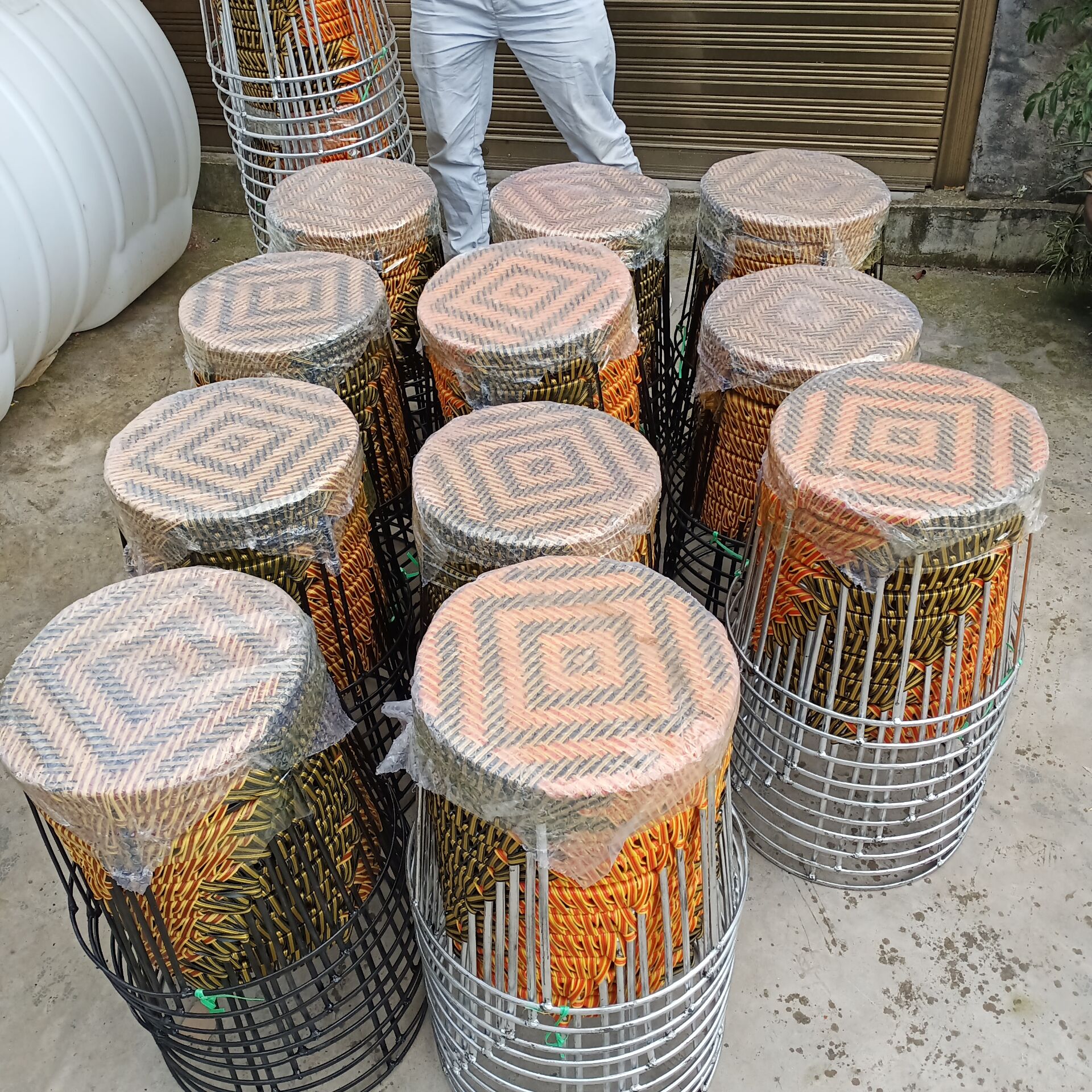 编织塑料儿童餐桌小板凳