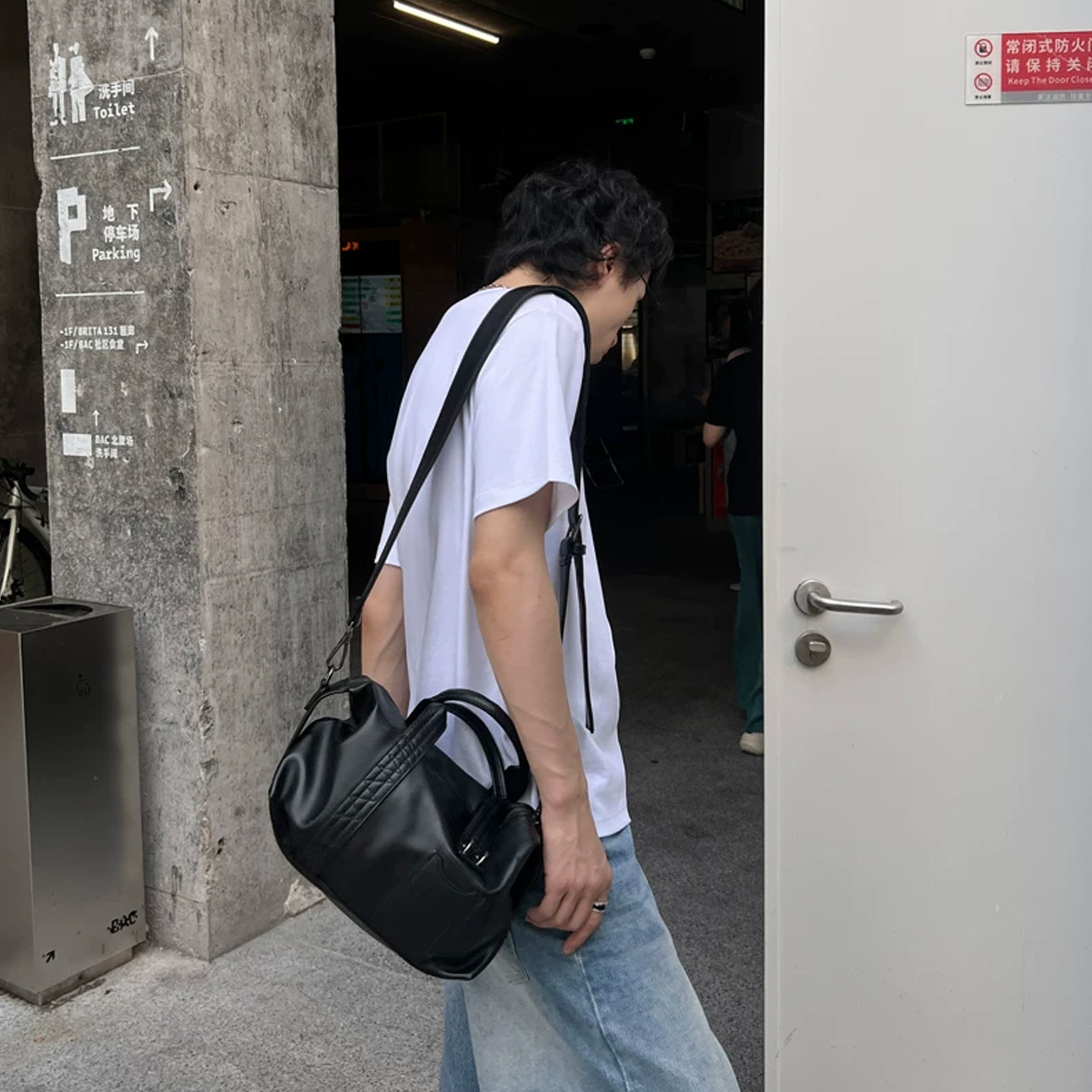NIN高级感百搭时髦手提包男女休闲简约单肩斜挎包潮流pu暗黑系