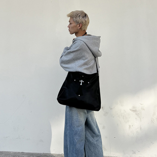 NIN小众设计款 ins单肩腋下复古暗黑系原宿托特挎包男女pu街头通勤