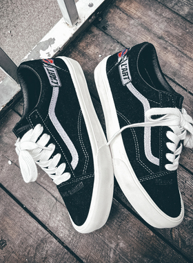 黑白色Old Skool刺绣汽车主题KAR LArt麂皮美式复古低帮休闲板鞋