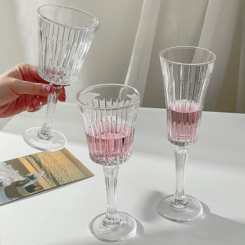 欧式竖条纹玻璃高脚香槟杯高颜值