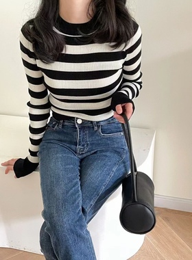2022秋冬新款天丝羊毛短上衣黑白条纹简约针织衫