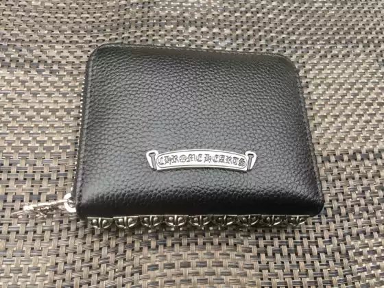 Genuine Leather Cowhide Zipper Bag, Short Style Studded Bag, Coin Purse, Hot-Selling in Japan, Korea, Europe, and America for Foreign Trade