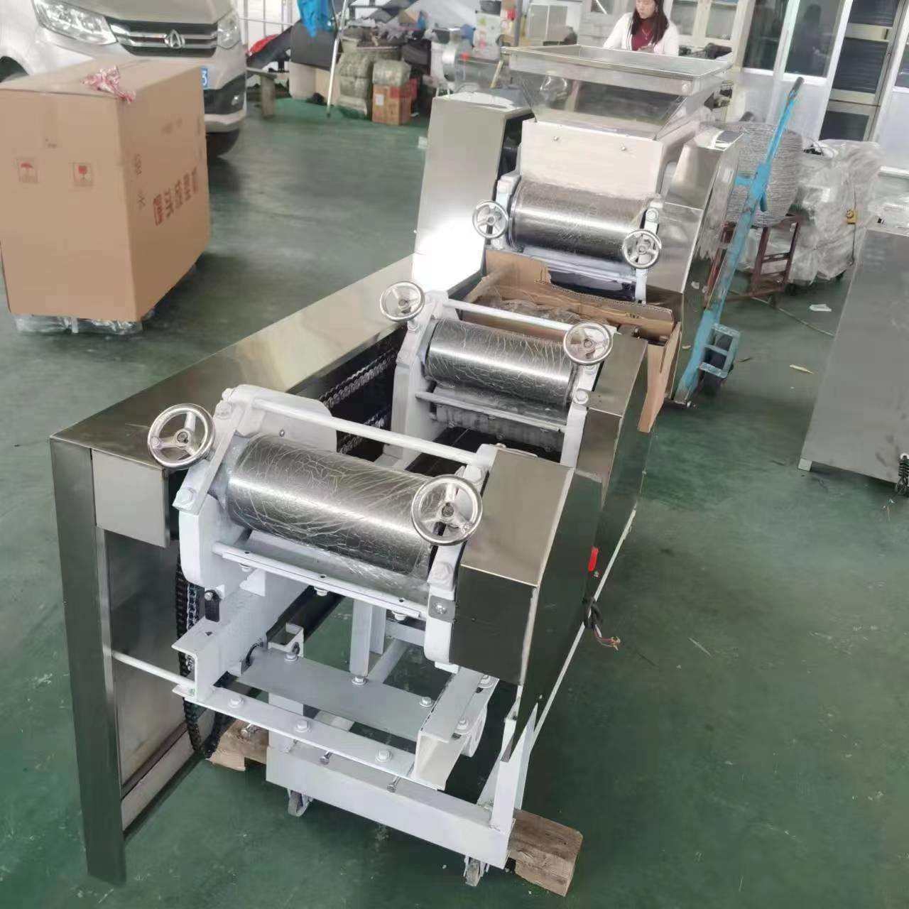 红薯粉荞麦粉面条机 杂粮面粉面条机 小型商用压面机 面条机价格