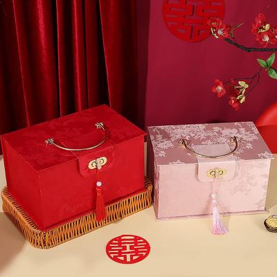 新款婚礼订婚盒装礼盒糖盒轻奢翻盖结婚喜糖盒高级伴娘伴手礼盒