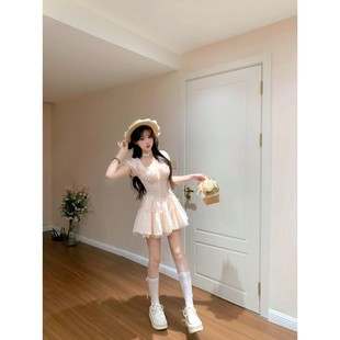 收腰显瘦纯欲风甜美设计感蕾丝拼接小众短款 2025年夏季 连衣裙女