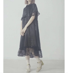 618福利特 日单Merry纯尾蕾丝领拼接宽松娃娃款黑色连衣裙