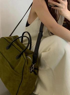 清清新款网红mona同款撞色麂皮设计保龄球时尚百搭手提斜挎包包