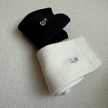 Roaringwild 咆哮野兽  黑色/白色徽标长袜