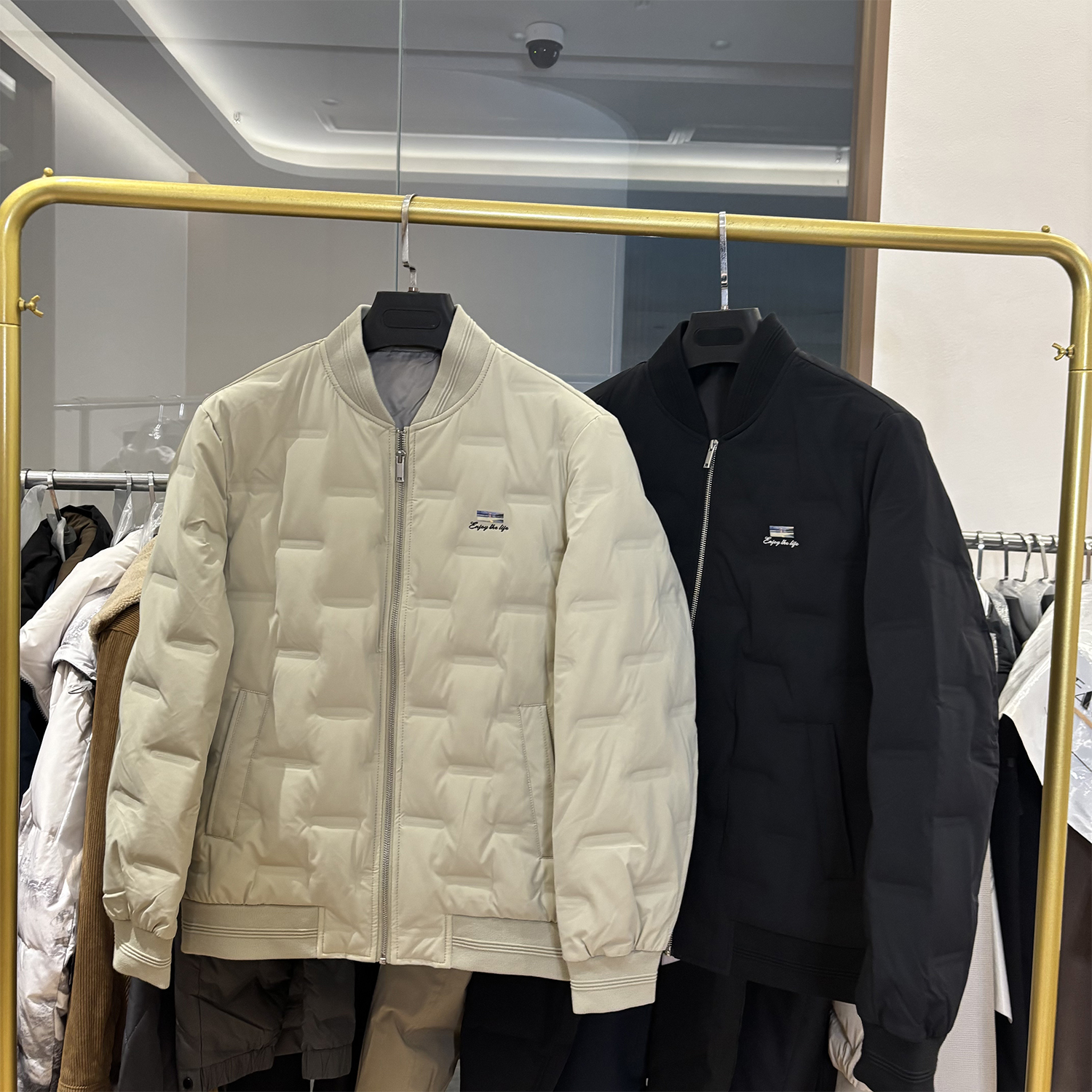 H家简约休闲棒球领羽绒服外套