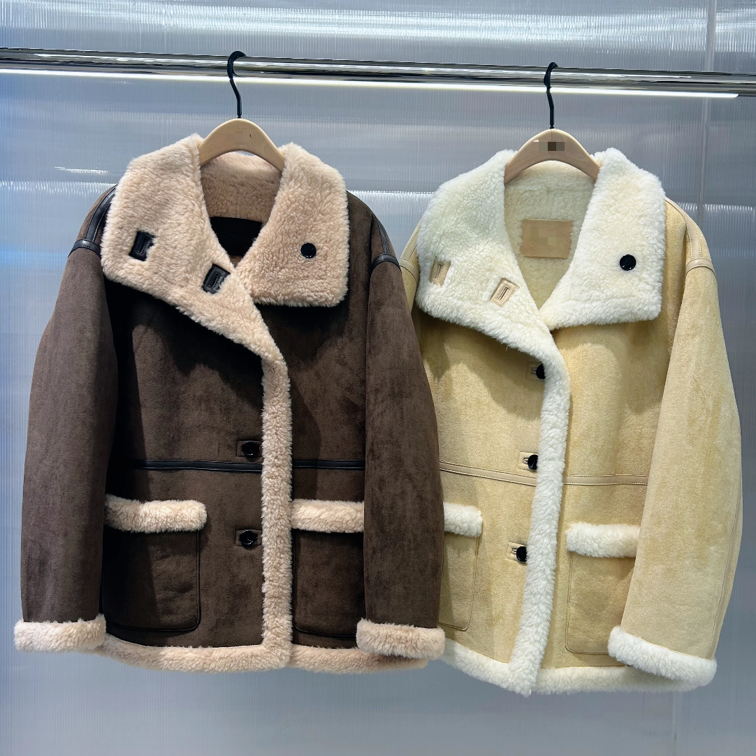 【商场同款】正品外套2025冬新品游牧毛绒拼接高领大衣MBE4COT022