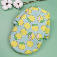 Светло -зеленый лимонный молоко бархат осень