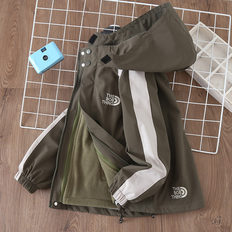 儿童春秋外套2026新款男童冲锋衣三合一可拆卸洋气学生加绒秋装潮