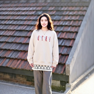 万丽（服饰）女装套头长袖舒适柔软卫衣圆领百搭字母女款