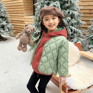 万丽（服饰）25年冬季儿童V领菱格轻薄羽绒服柔软保暖女童外套