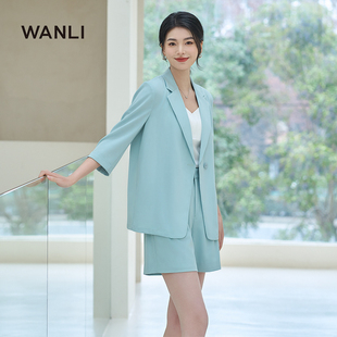 通勤休闲七分袖 女士套装 西装 外套搭配双褶短裤 万丽 套装 服饰