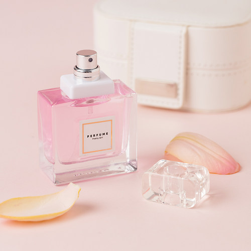 名创优品粉色少女蔚蓝海岸MINISO