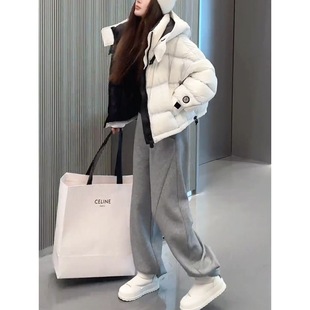 欧货时尚穿搭一整套2025秋冬新款感气质短款连帽棉服休闲裤子