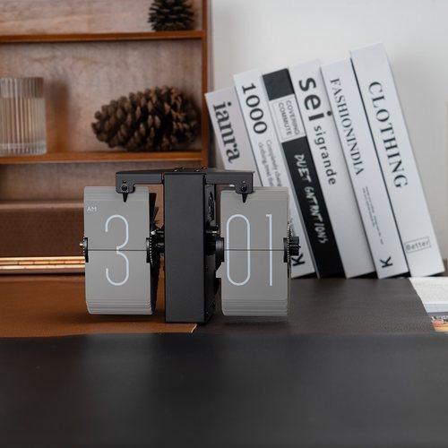 北欧复古翻页时钟客厅桌面座钟简约轻奢墙壁小挂钟自动机械翻页钟