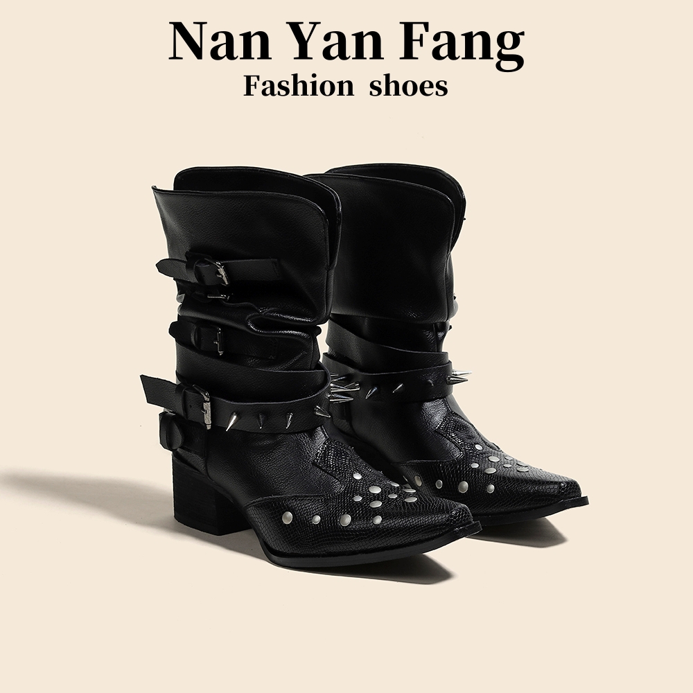 大码女靴41-43尖头铆钉西部牛仔靴女2025秋冬新款粗跟短靴马丁靴