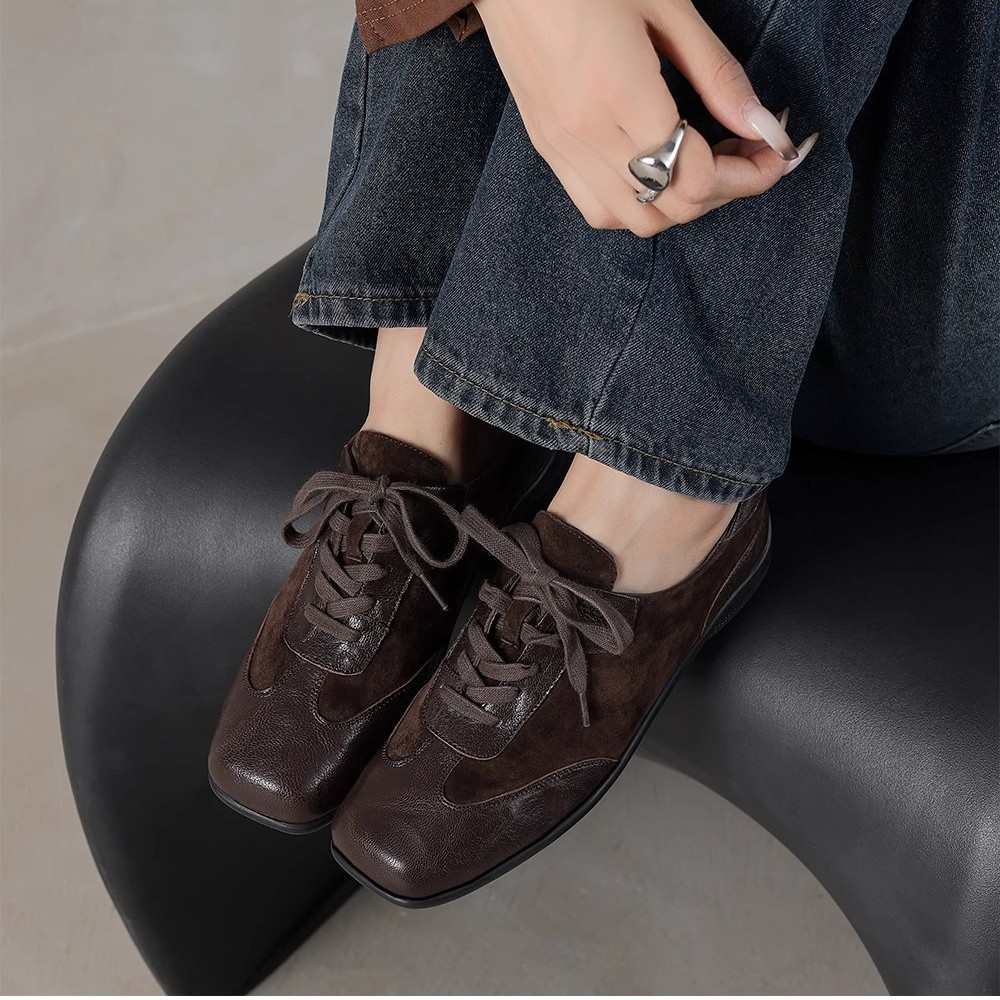 2025羊皮版复古真皮方头系带单鞋