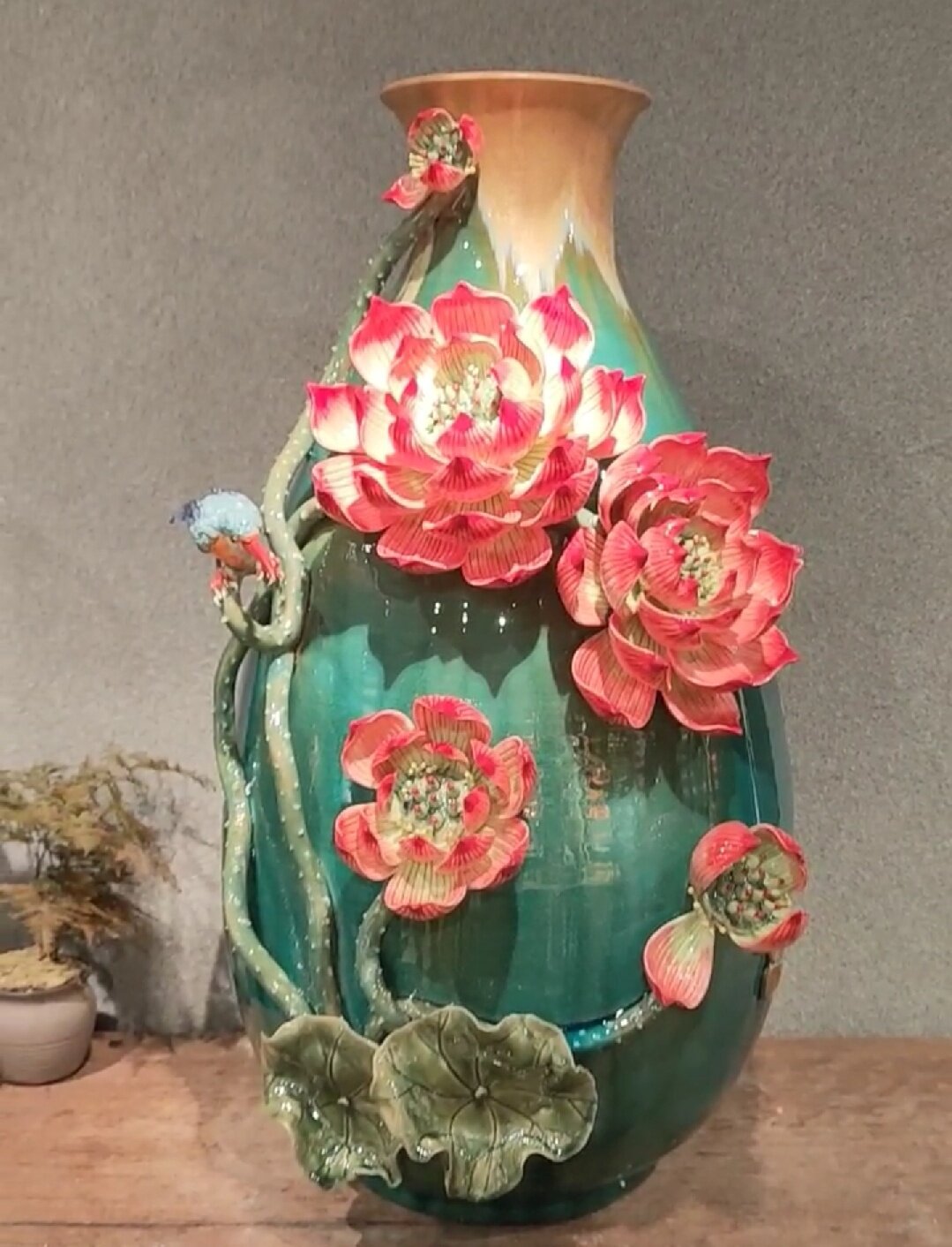 石湾陶瓷荷花瓶水果中式手工摆件