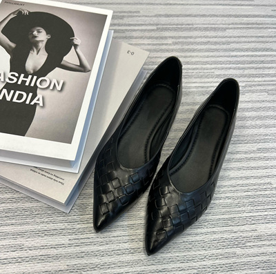 真皮单鞋女平底尖头编织浅口女鞋