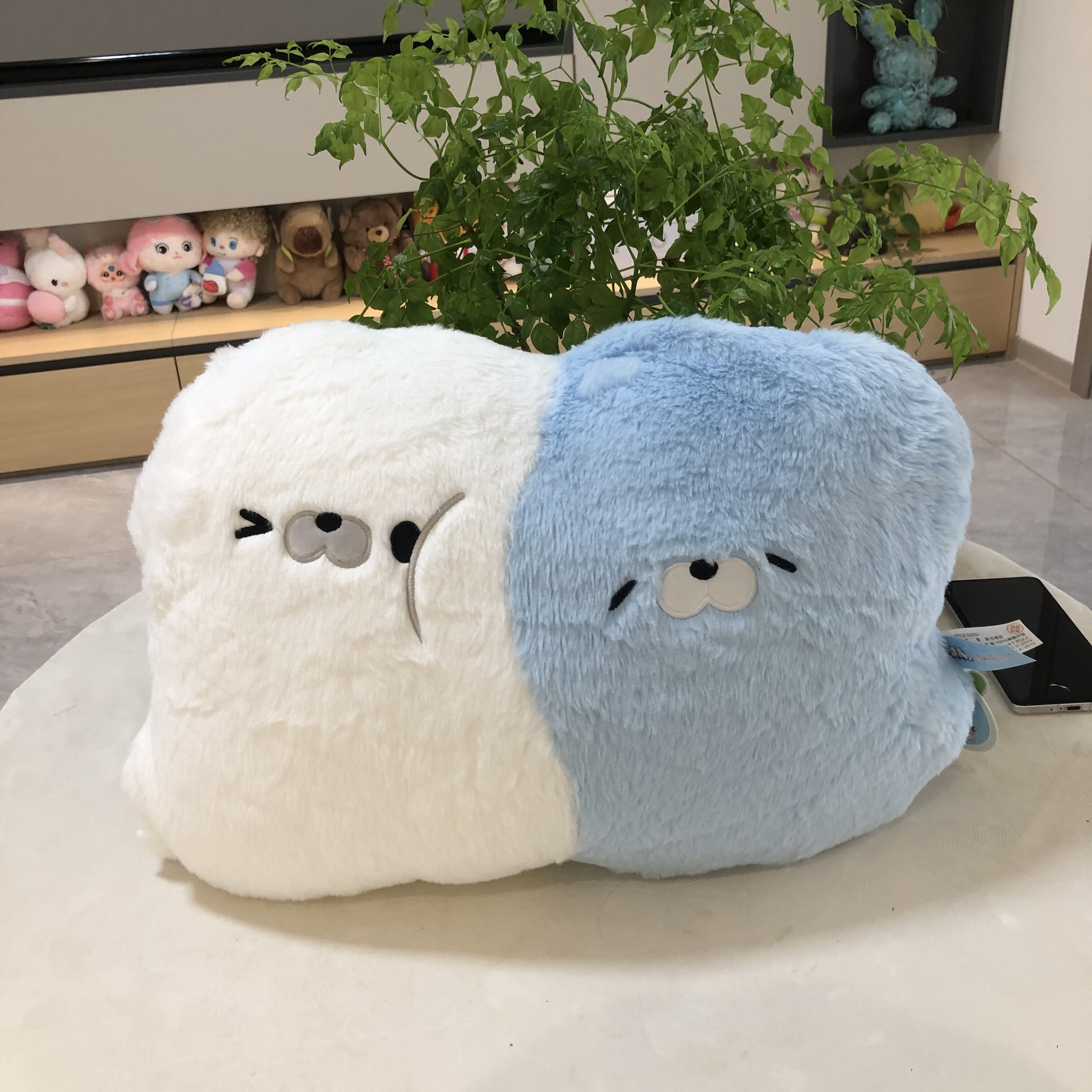 哄睡抱抱双拼抱枕可爱海豹小动物图片