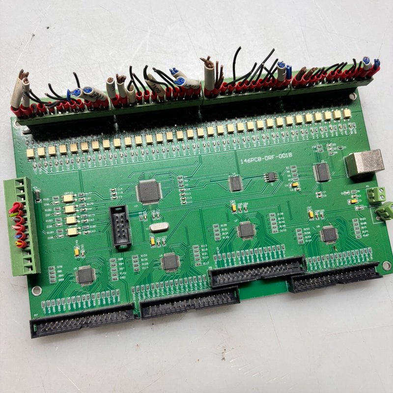 议价工控设备PCB主板，型号146PCB-DRF-001B，实物连接器