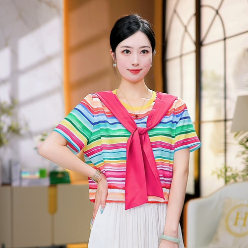 现货 明媚时光~彩虹条纹气质减龄短袖上衣百搭宽松T恤衫夏 送披肩