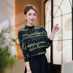 现货 秋风微澜~波点绿色条纹宽松显瘦气质打底衫洋气长袖T恤上衣