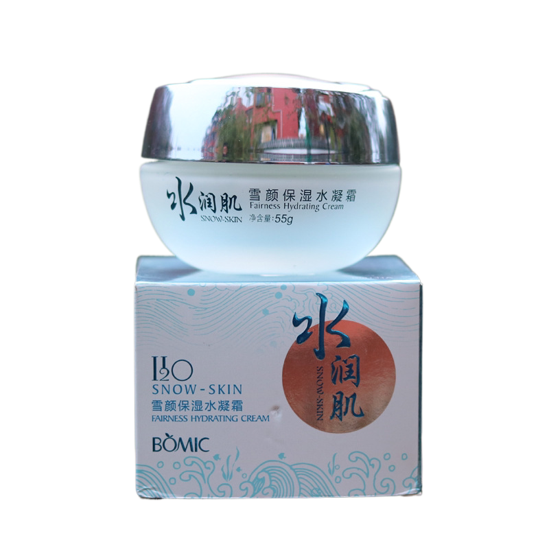 柏美姿水润肌雪颜保湿粉底霜/