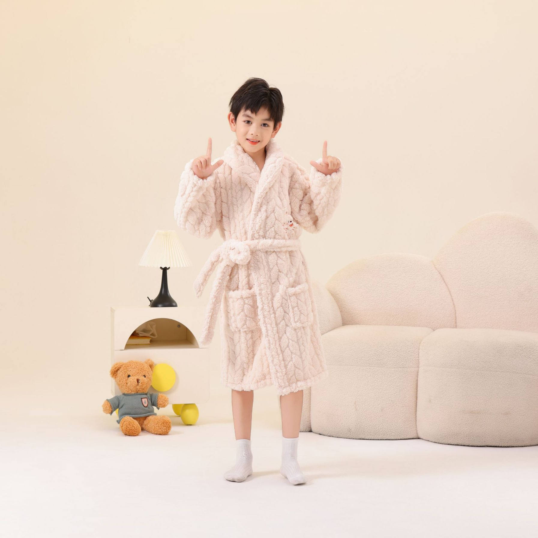男童长毛绒睡衣加厚秋冬装中大童薄绒儿童宝宝男孩法兰绒浴袍长款