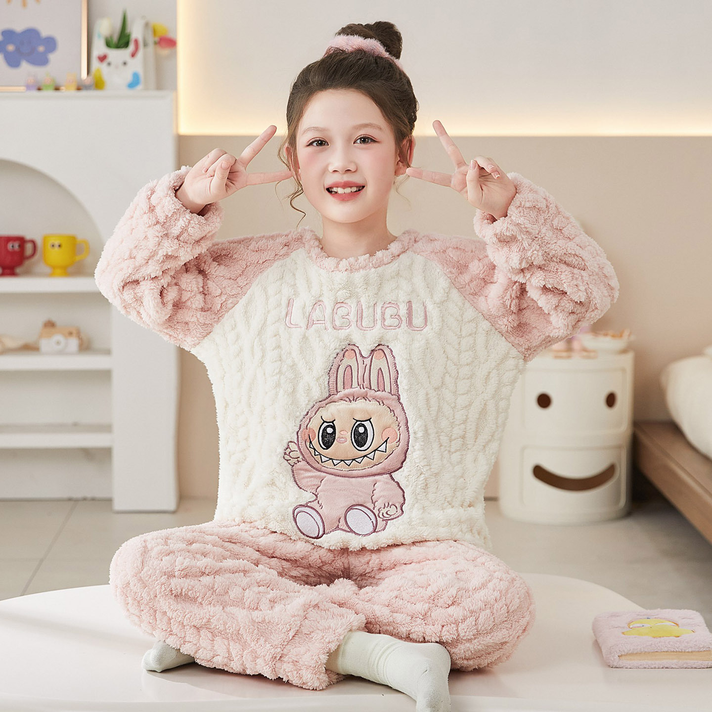 儿童睡衣冬款珊瑚绒法兰绒拉布布套装长毛绒女童女孩女宝宝家居服