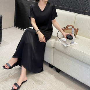 新款 小黑裙醋酸缎V领短袖 大码 胖mm宽松显瘦长款 连衣裙 女装 夏季