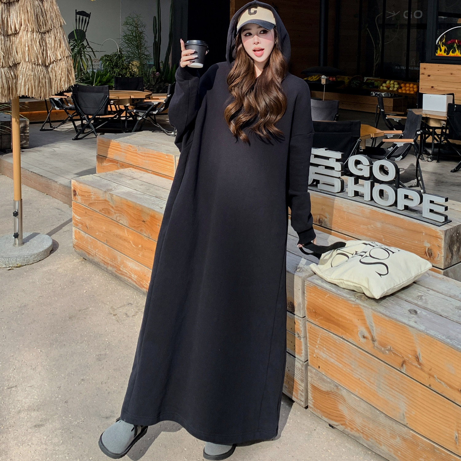 秋冬季新款大码女装胖mm黑色宽松显瘦卫衣裙连帽加绒加厚超长裙