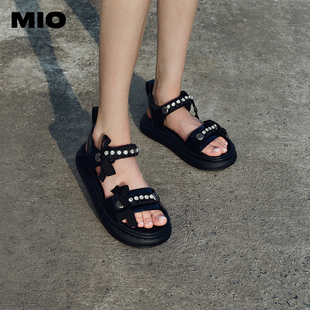 MIO米奥2024年夏季中跟休闲凉鞋闪钻魔术贴简约一字带厚底凉鞋女