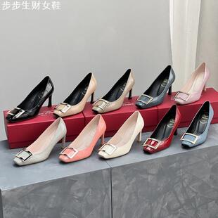经典 女士奢侈大方典雅气质舒适方扣浅口百搭小牛漆皮面单 细高跟鞋