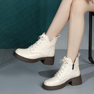 真皮马丁靴女款2023新款冬款英伦风加绒白色短靴粗跟软皮机车靴子