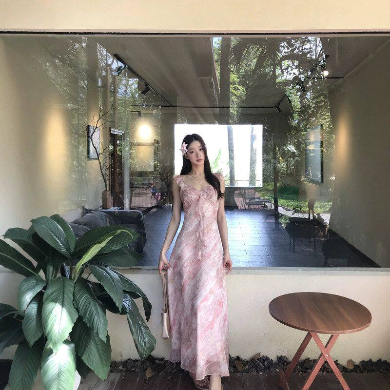 法式碎花连衣裙子2026夏季新款独特漂亮好看度假风吊带长裙子女装