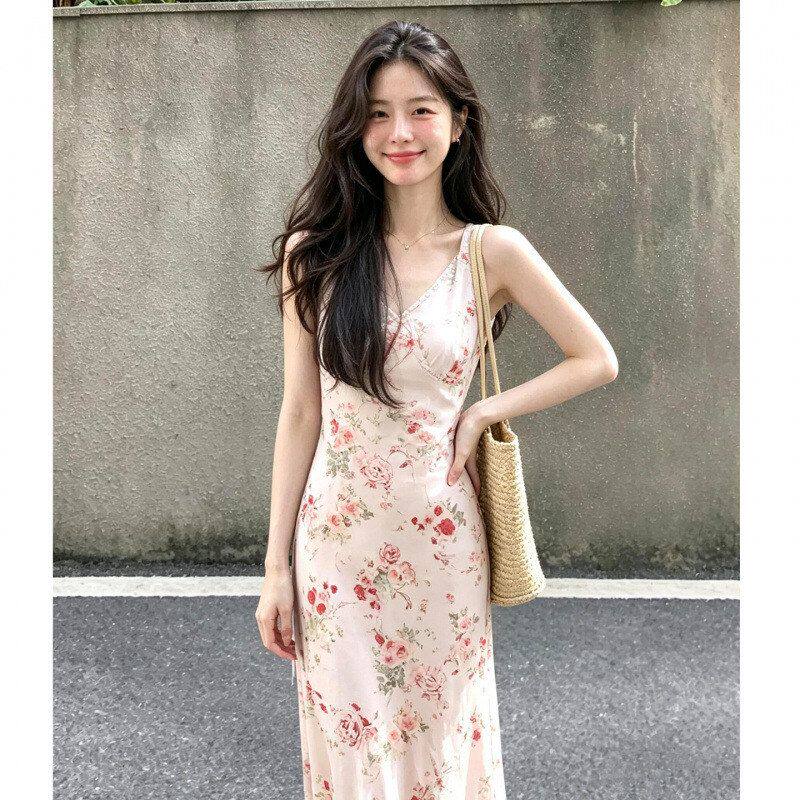 2026新款巨好看法式粉色碎花吊带连衣裙子女夏季绝美漂亮包臀长裙