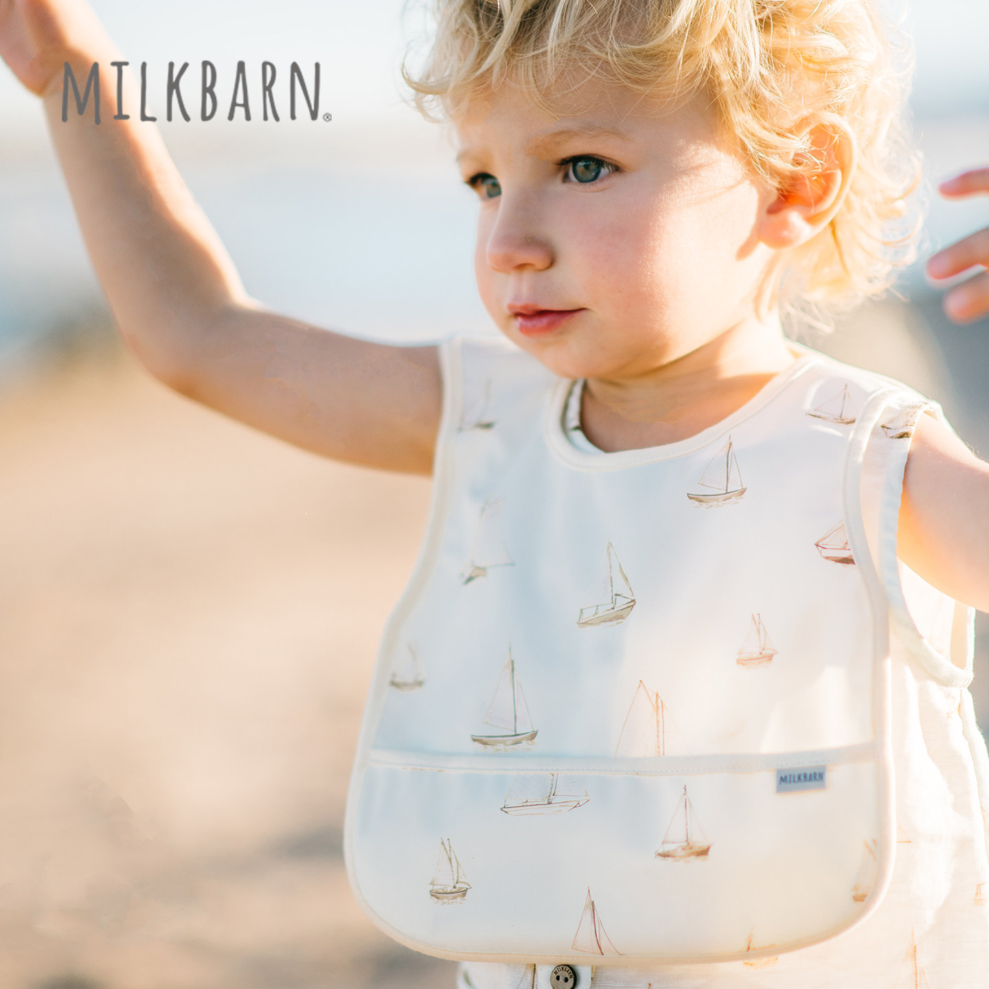 Milkbarn2026春夏新品儿童无袖围兜围嘴婴儿宝宝辅食饭兜防水防污